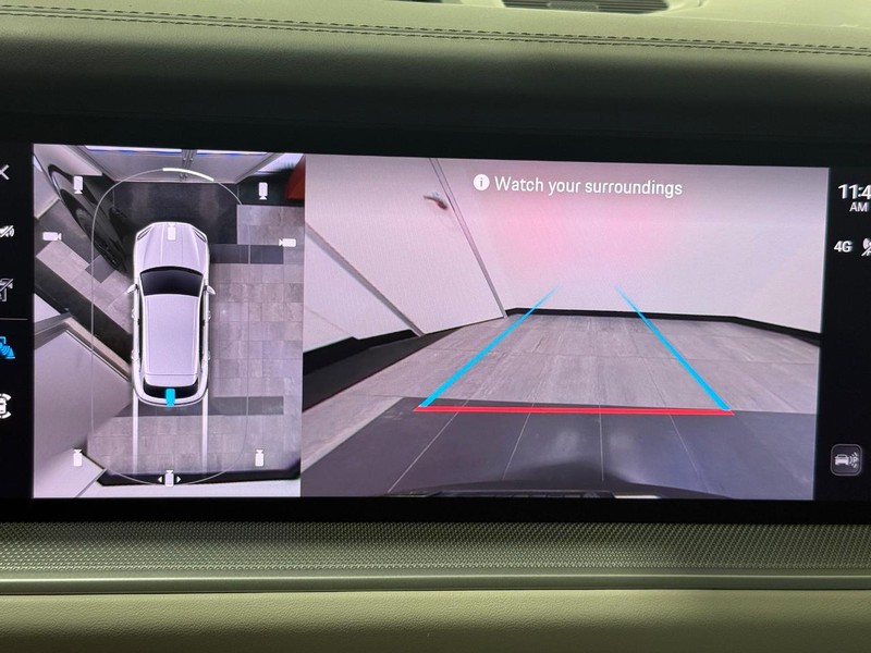 Porsche Cayenne Vehicle Full-screen Gallery Image 22
