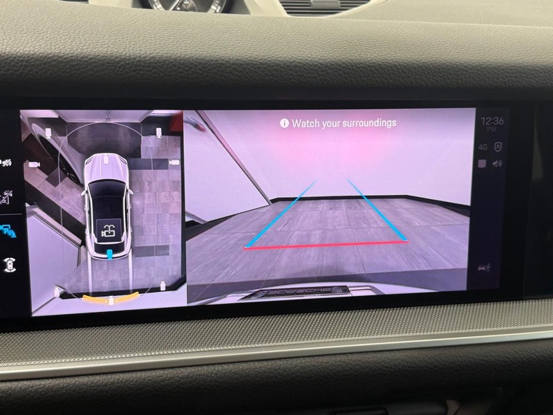 Porsche Cayenne Vehicle Full-screen Gallery Image 23