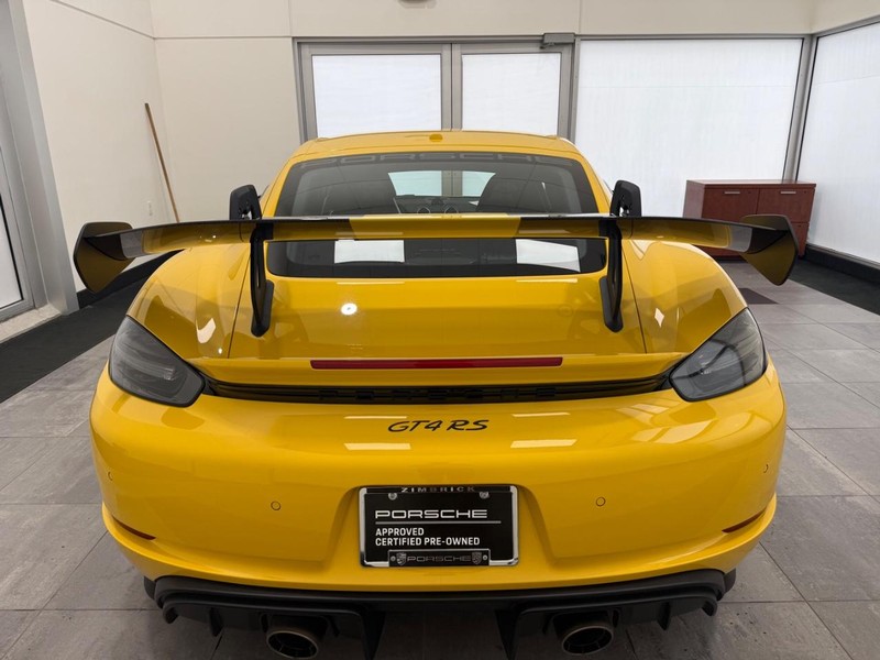 Porsche 718 Cayman Vehicle Full-screen Gallery Image 06