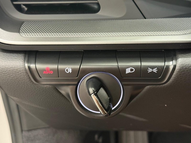Porsche 911 Vehicle Full-screen Gallery Image 23