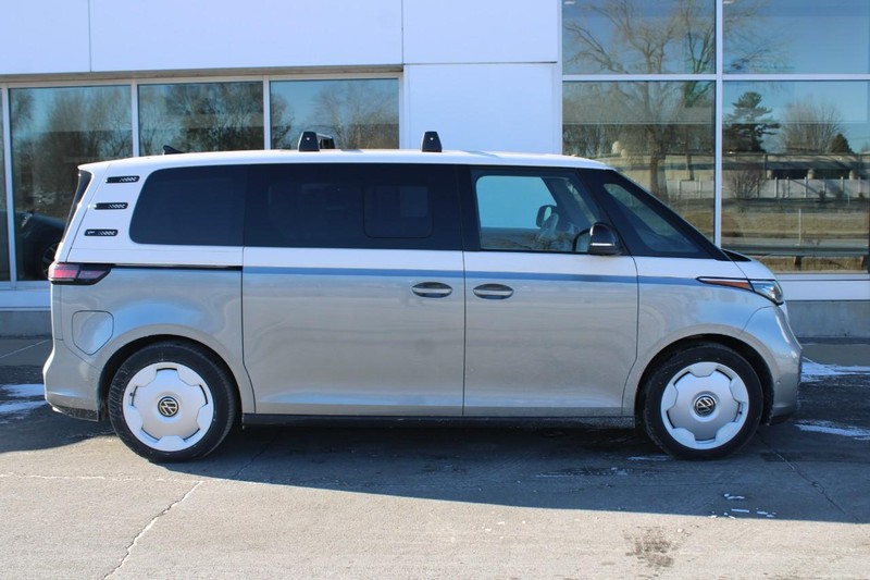 Volkswagen ID. Buzz Vehicle Full-screen Gallery Image 2