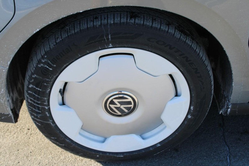 Volkswagen ID. Buzz Vehicle Full-screen Gallery Image 5