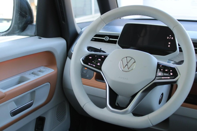 Volkswagen ID. Buzz Vehicle Full-screen Gallery Image 10