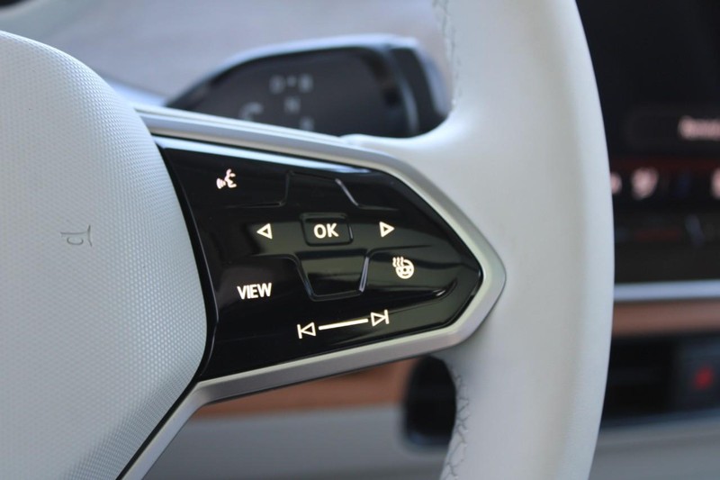 Volkswagen ID. Buzz Vehicle Full-screen Gallery Image 13