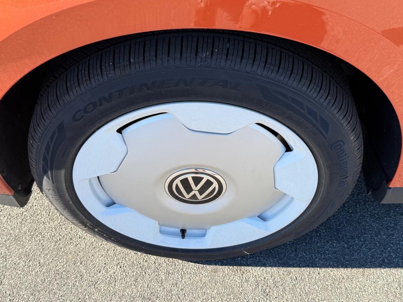 Volkswagen ID. Buzz Vehicle Full-screen Gallery Image 4