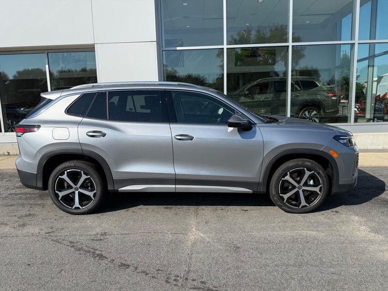 Volkswagen Tiguan Vehicle Full-screen Gallery Image 2