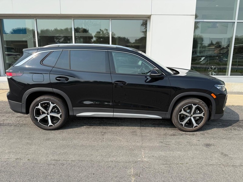 Volkswagen Tiguan Vehicle Full-screen Gallery Image 2