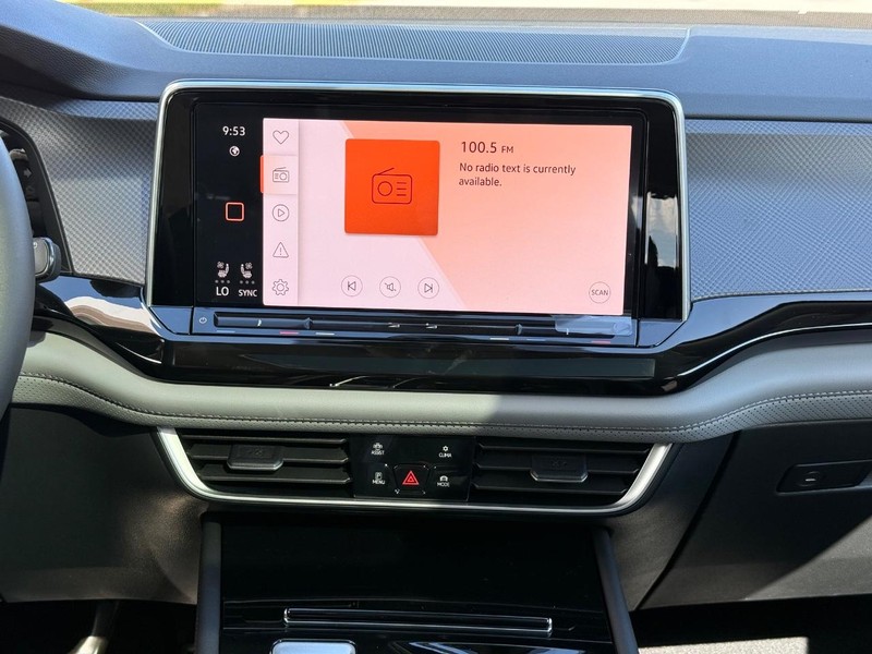 Volkswagen Atlas Vehicle Full-screen Gallery Image 7