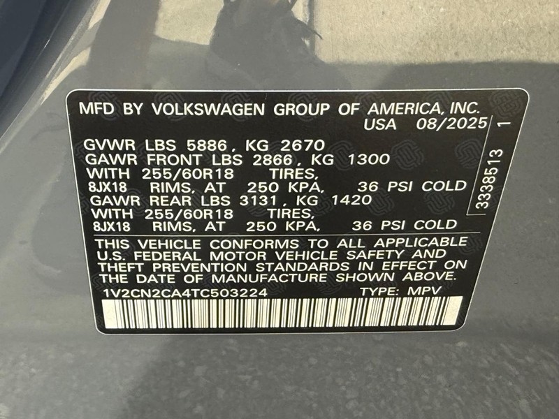 Volkswagen Atlas Vehicle Full-screen Gallery Image 19