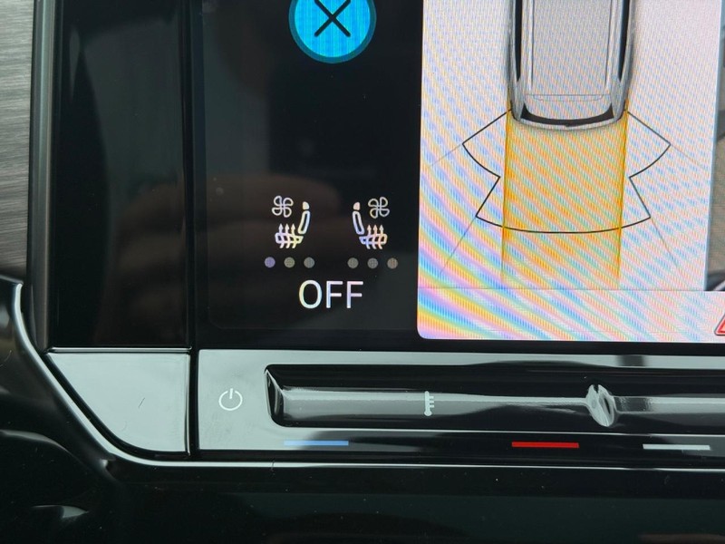 Volkswagen Atlas Vehicle Full-screen Gallery Image 16