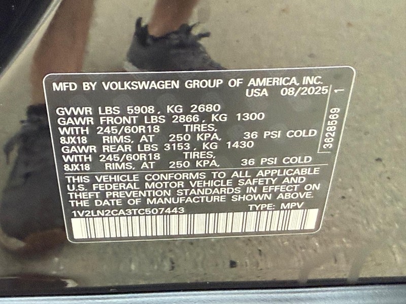 Volkswagen Atlas Vehicle Full-screen Gallery Image 18