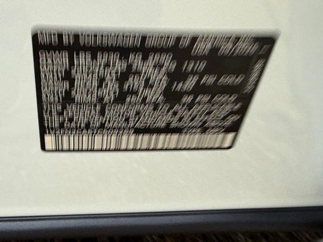 Volkswagen Atlas Vehicle Full-screen Gallery Image 18