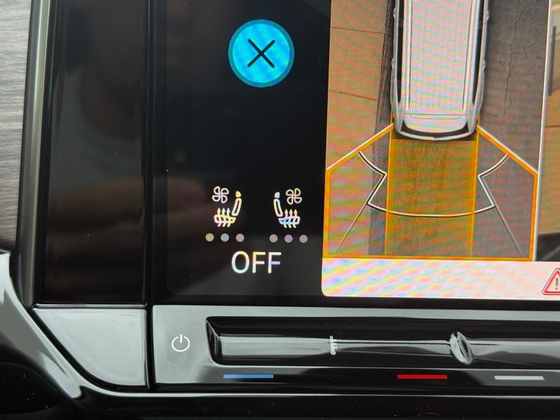 Volkswagen Atlas Vehicle Full-screen Gallery Image 15