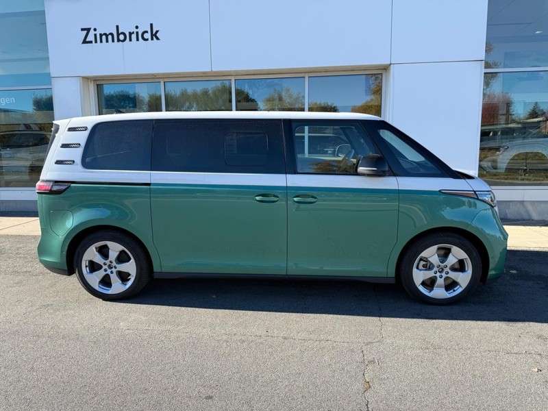 Volkswagen ID. Buzz Vehicle Full-screen Gallery Image 2