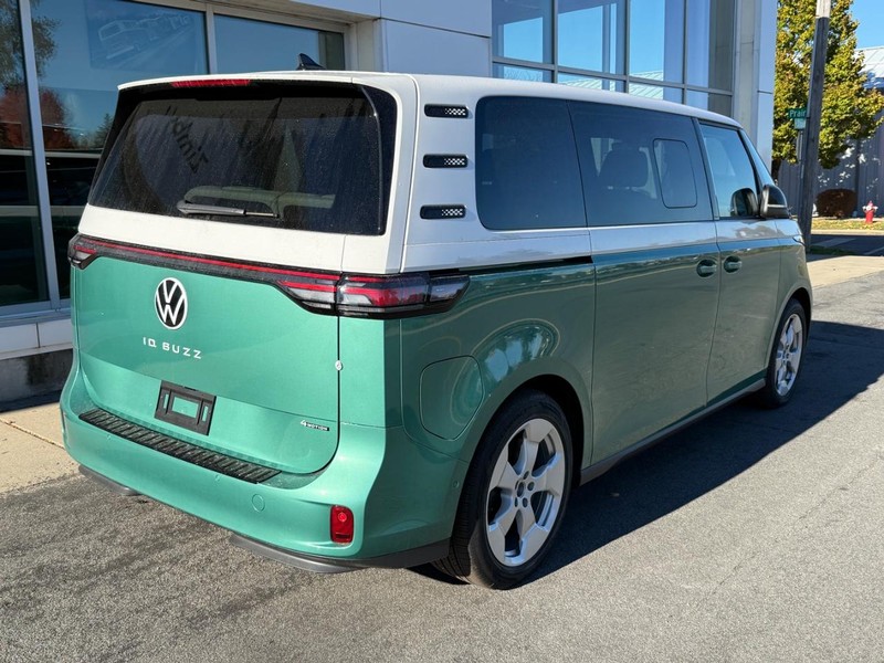 Volkswagen ID. Buzz Vehicle Full-screen Gallery Image 3