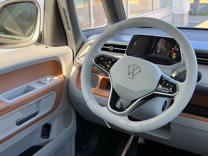 Volkswagen ID. Buzz Vehicle Full-screen Gallery Image 10