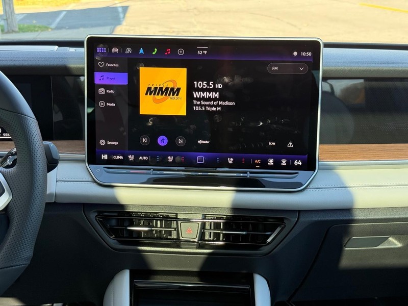 Volkswagen Tiguan Vehicle Full-screen Gallery Image 7