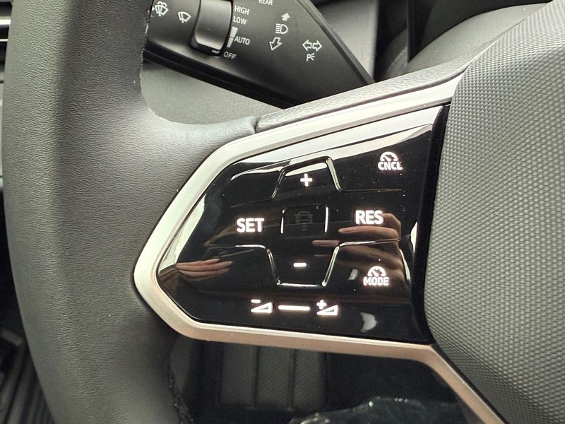 Volkswagen ID.4 Vehicle Full-screen Gallery Image 9