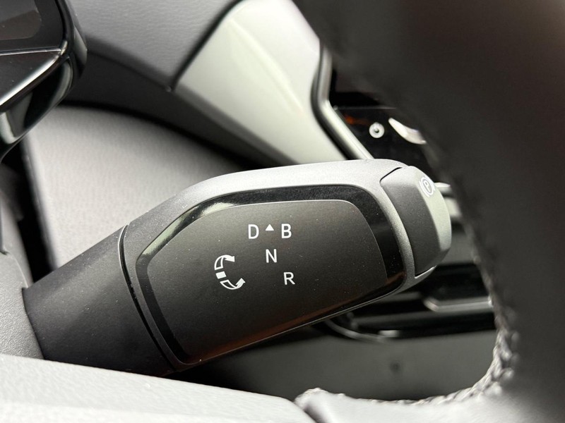 Volkswagen ID.4 Vehicle Full-screen Gallery Image 11