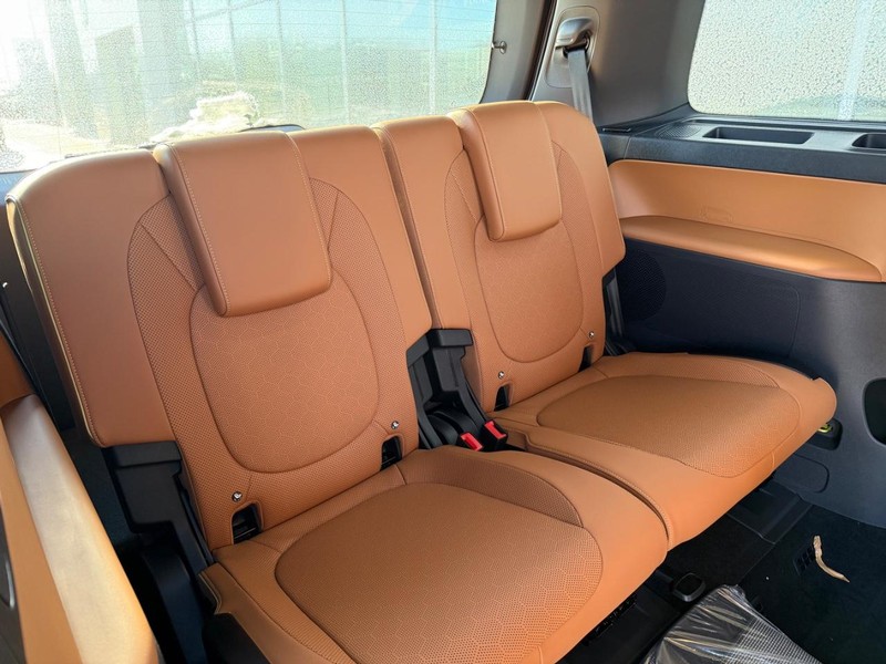 Volkswagen ID. Buzz Vehicle Full-screen Gallery Image 5