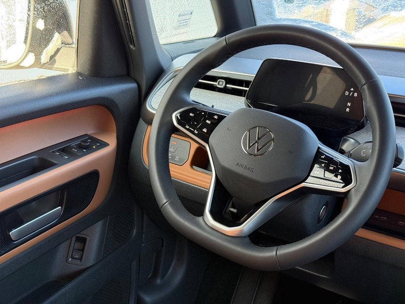 Volkswagen ID. Buzz Vehicle Full-screen Gallery Image 9