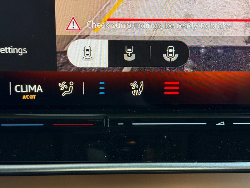 Volkswagen ID. Buzz Vehicle Full-screen Gallery Image 15