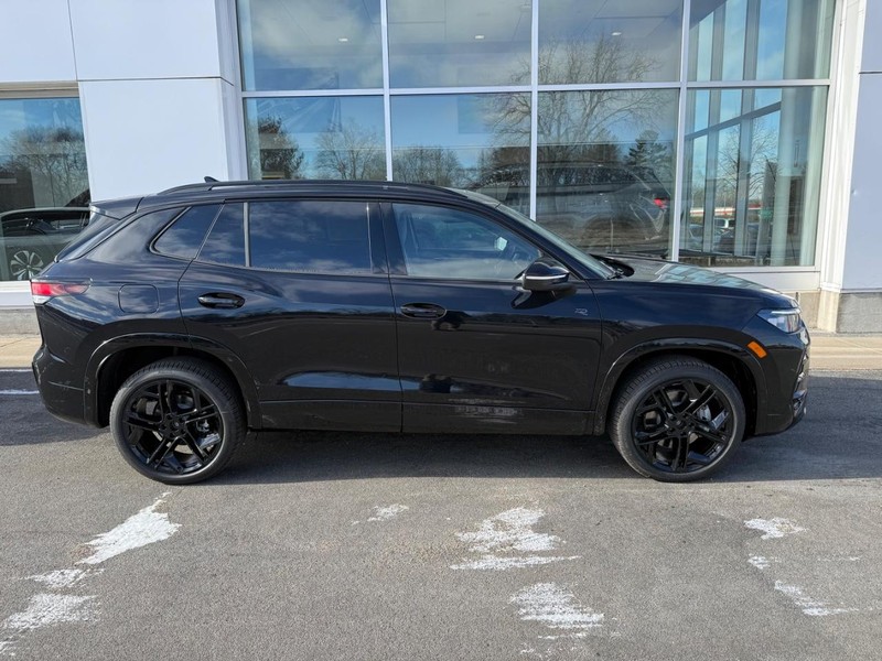 Volkswagen Tiguan Vehicle Full-screen Gallery Image 2