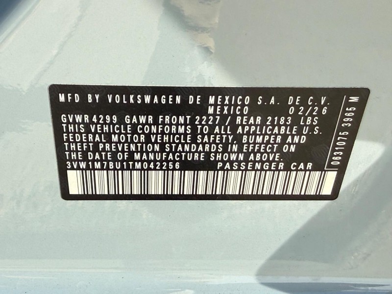 Volkswagen Jetta GLI Vehicle Full-screen Gallery Image 17