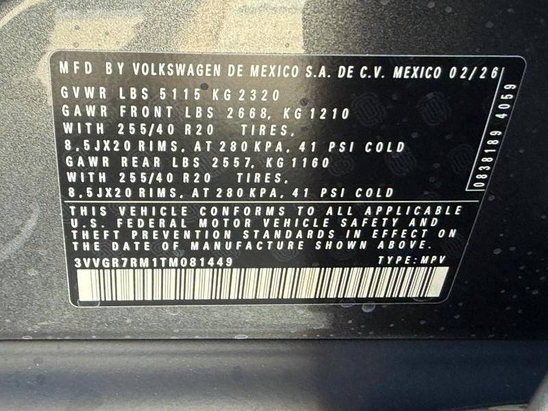Volkswagen Tiguan Vehicle Full-screen Gallery Image 17