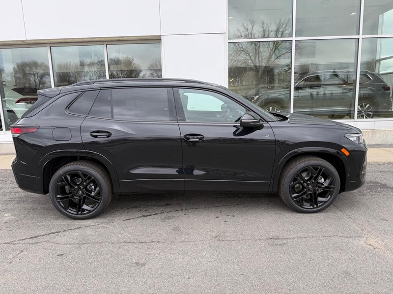 Volkswagen Tiguan Vehicle Full-screen Gallery Image 2