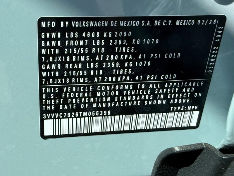 Volkswagen Taos Vehicle Full-screen Gallery Image 18