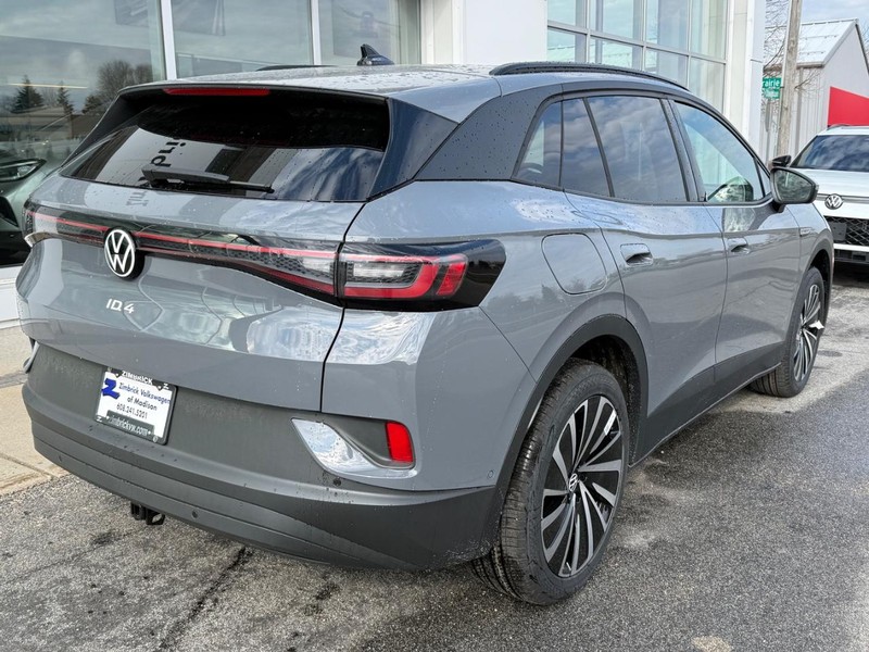 Volkswagen ID.4 Vehicle Full-screen Gallery Image 3