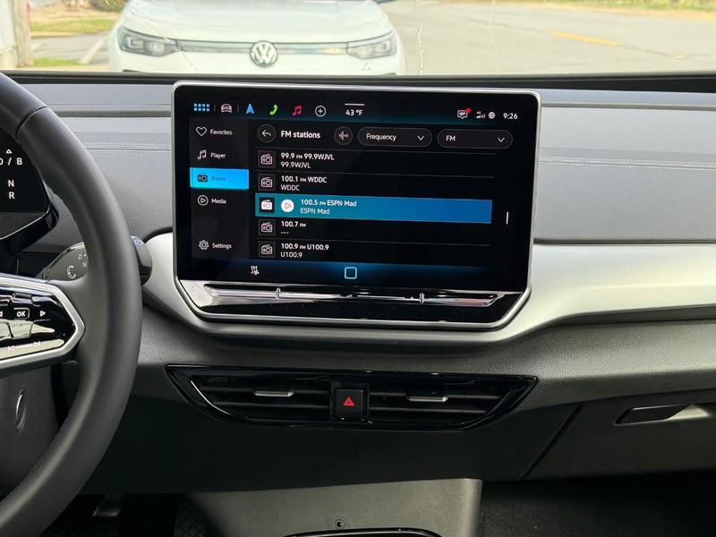 Volkswagen ID.4 Vehicle Full-screen Gallery Image 6