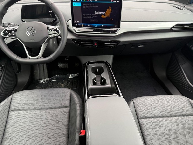 Volkswagen ID.4 Vehicle Full-screen Gallery Image 6