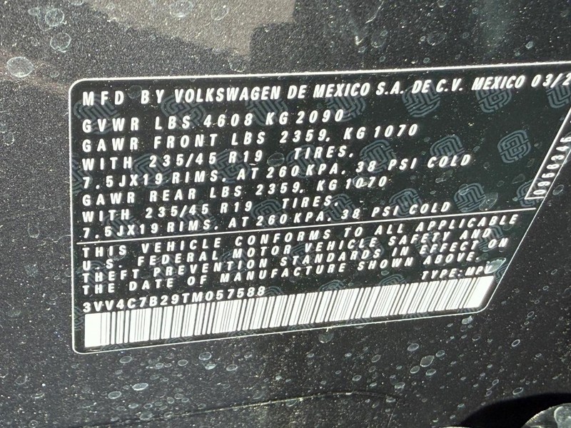 Volkswagen Taos Vehicle Full-screen Gallery Image 17