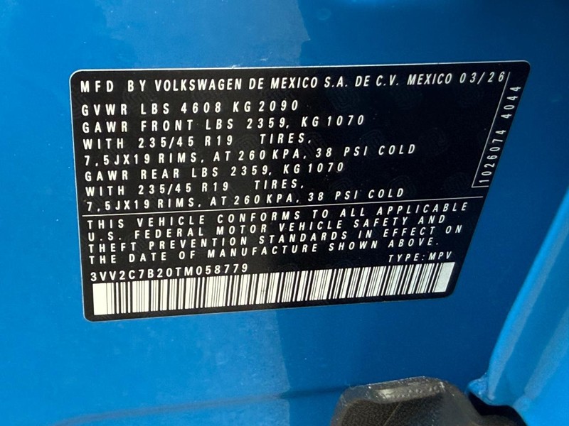 Volkswagen Taos Vehicle Full-screen Gallery Image 17