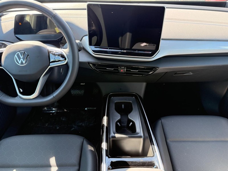 Volkswagen ID.4 Vehicle Full-screen Gallery Image 5