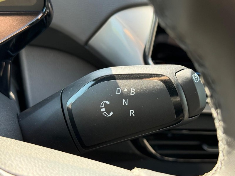 Volkswagen ID.4 Vehicle Full-screen Gallery Image 11
