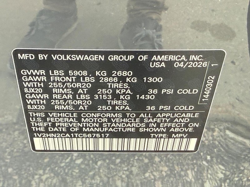 Volkswagen Atlas Vehicle Full-screen Gallery Image 18