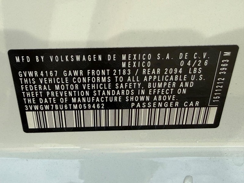 Volkswagen Jetta Vehicle Full-screen Gallery Image 17