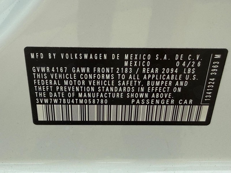 Volkswagen Jetta Vehicle Full-screen Gallery Image 17