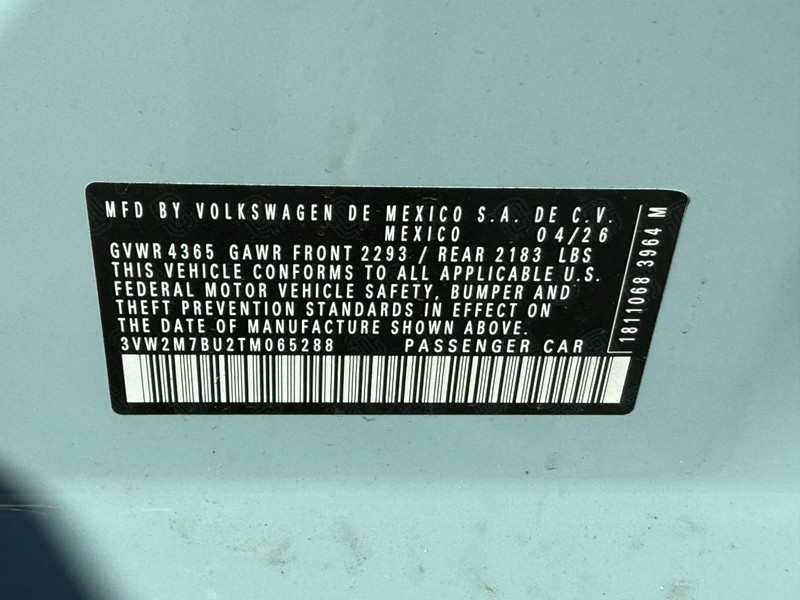 Volkswagen Jetta GLI Vehicle Full-screen Gallery Image 18