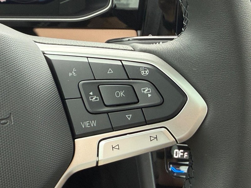 Volkswagen Jetta Vehicle Full-screen Gallery Image 13