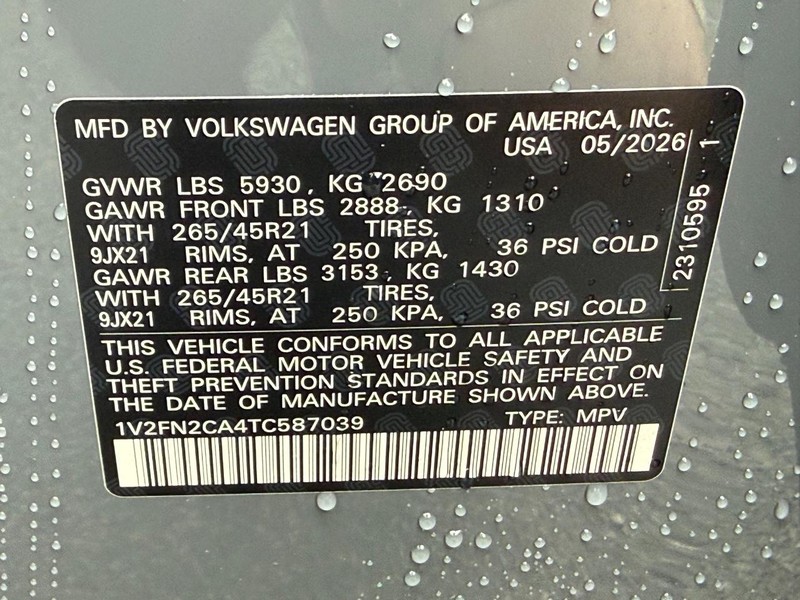 Volkswagen Atlas Vehicle Full-screen Gallery Image 16