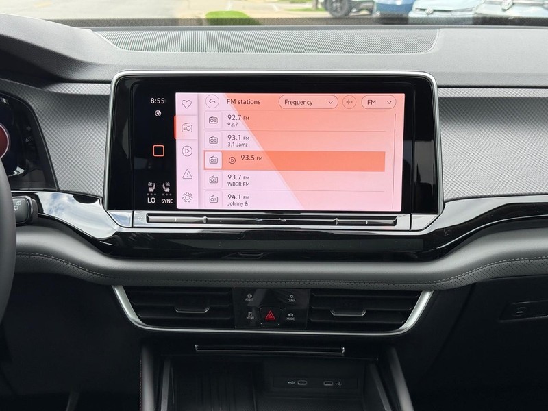 Volkswagen Atlas Vehicle Full-screen Gallery Image 7